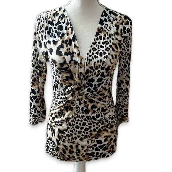 Cable & gauge animal print deep V top - Picture 1 of 7